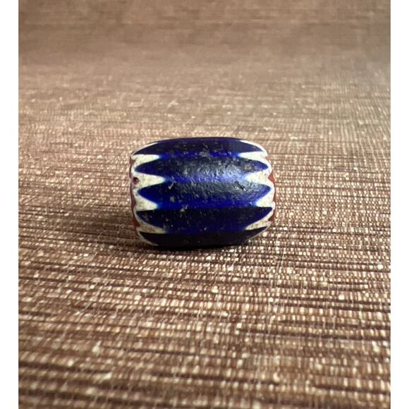 Antique Venetian Italian Four-Layer Chevron Drawn Cane Star Bead – African Trade - Picture 2 of 5